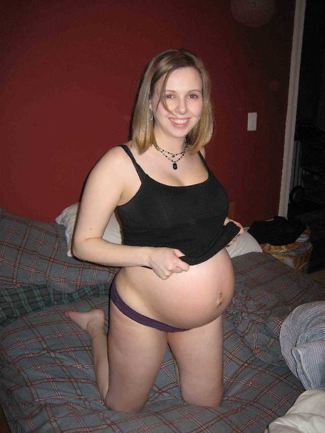 Pregnant MILF - Before and After Pics of Her Nude